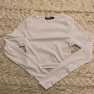 BOOHOO CROPPED LONG SLEEVE TOP in WHITE
